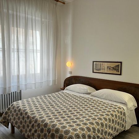 Hotel Cecile Пиза Экстерьер фото