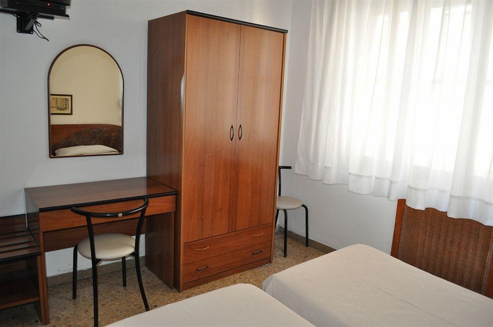 Hotel Cecile Пиза Экстерьер фото