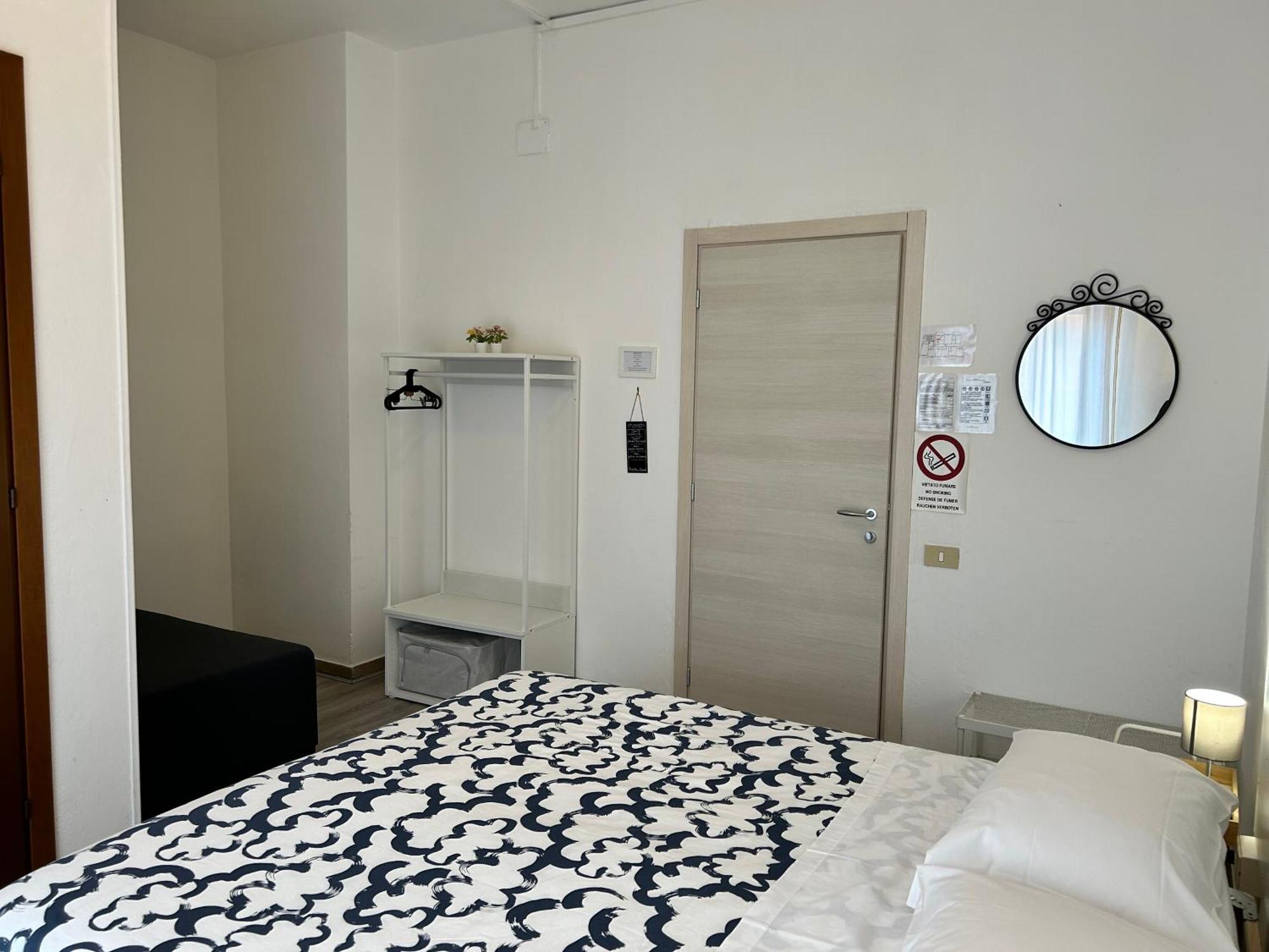 Hotel Cecile Пиза Экстерьер фото