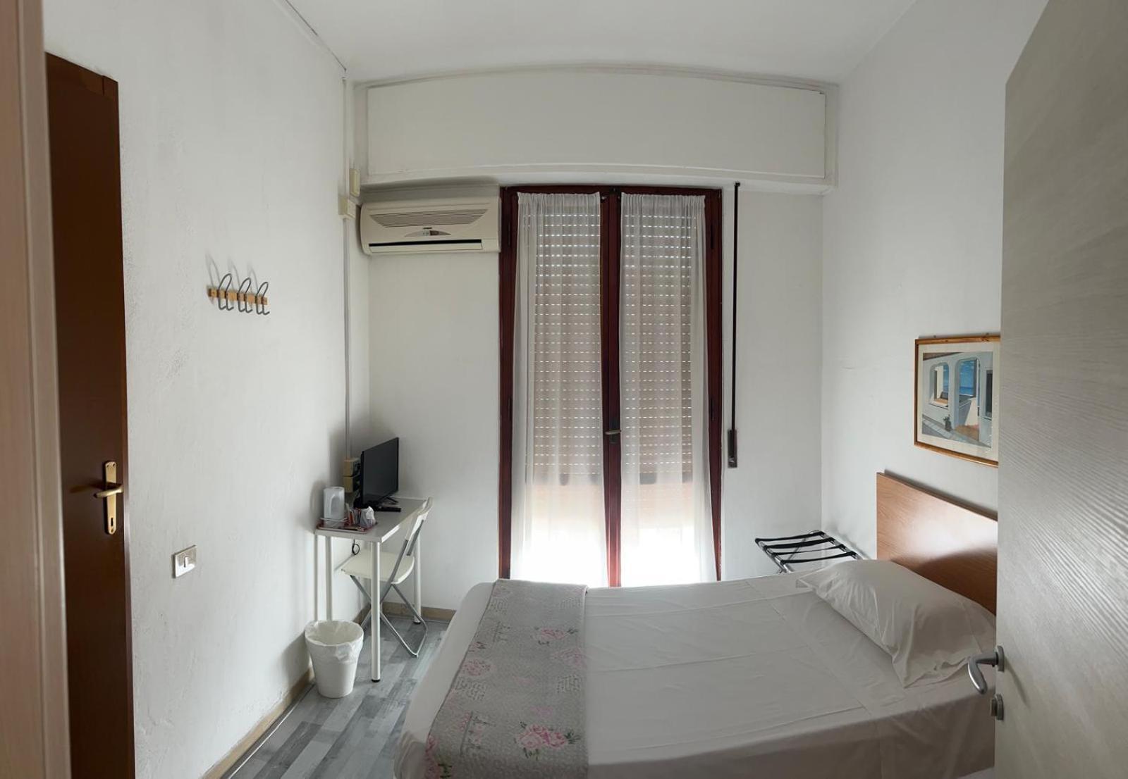 Hotel Cecile Пиза Экстерьер фото