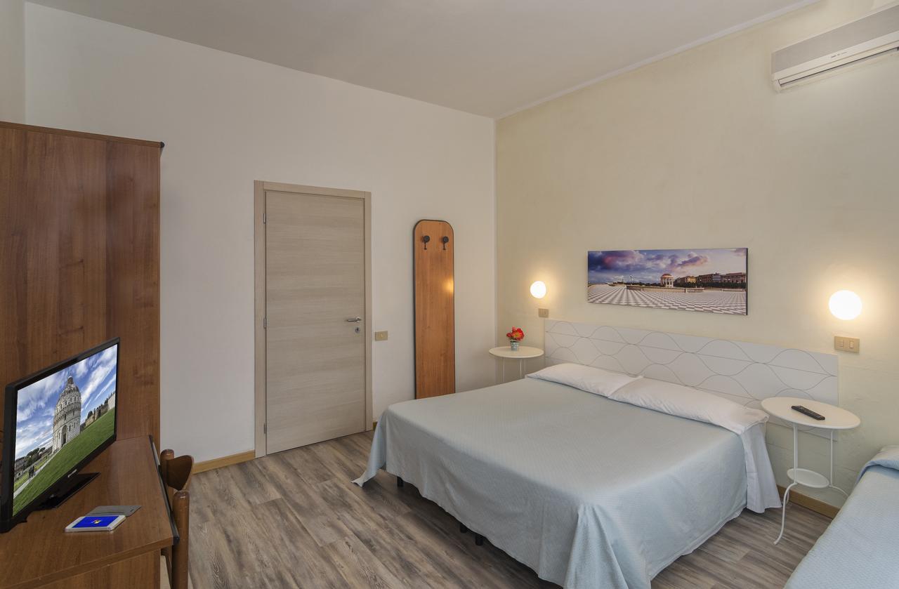 Hotel Cecile Пиза Экстерьер фото