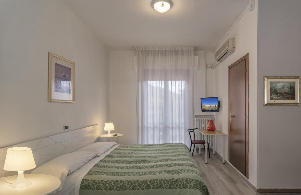 Hotel Cecile Пиза Экстерьер фото