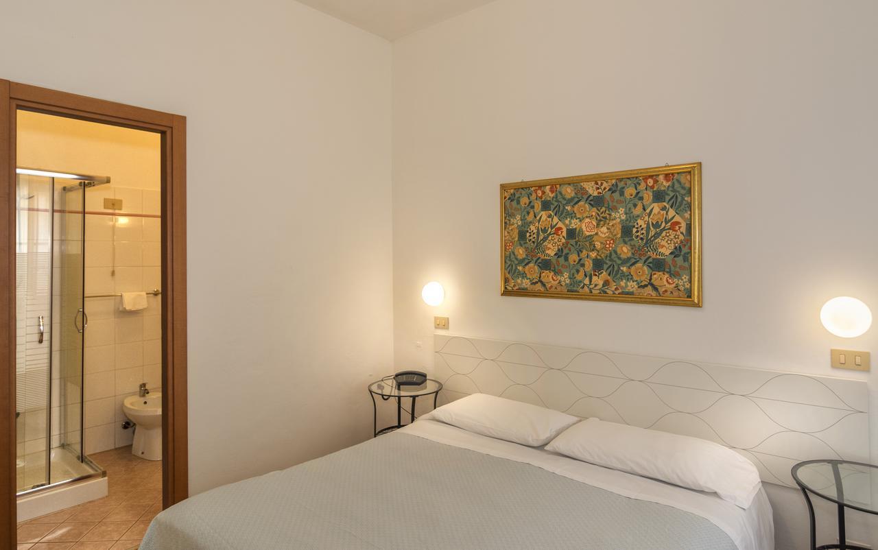 Hotel Cecile Пиза Экстерьер фото